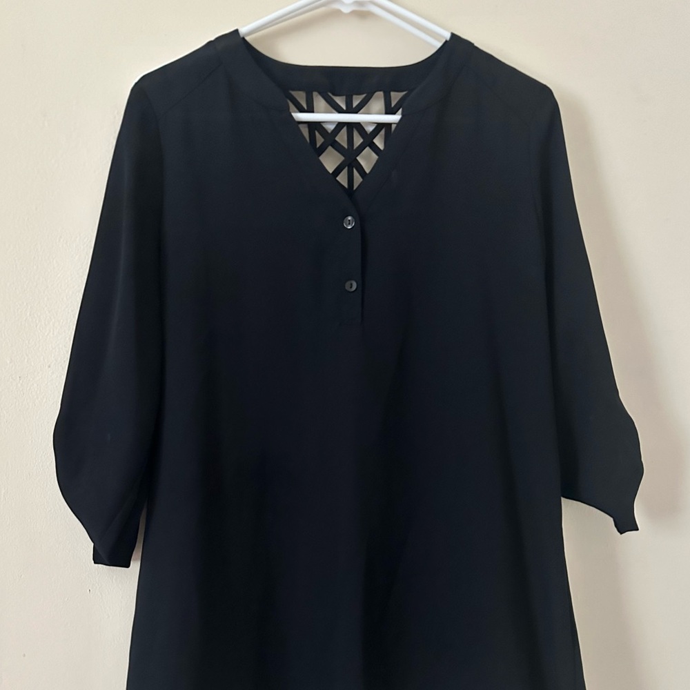 A. Byer Black V-Neck 3/4 Sleeve Blouse, Size Medium